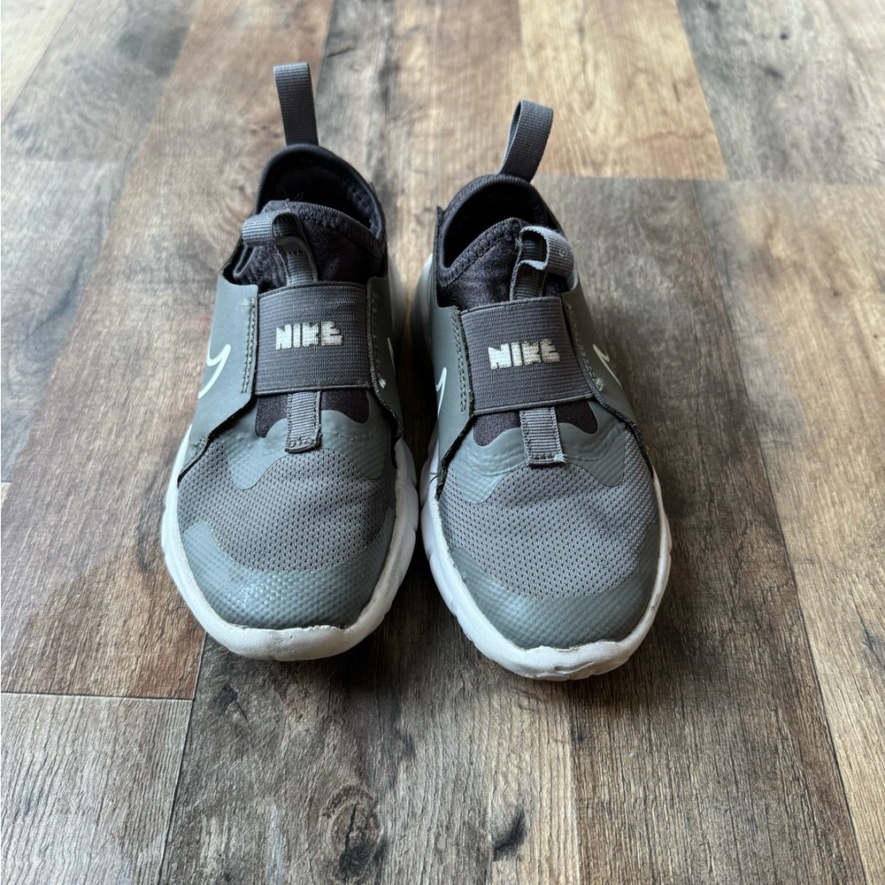 Nike Flex Runner Sneakers